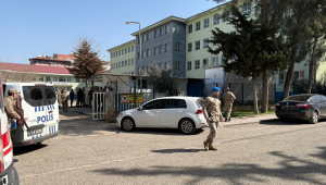 Homem armado invade escola e deixa 16 feridos na Turquia