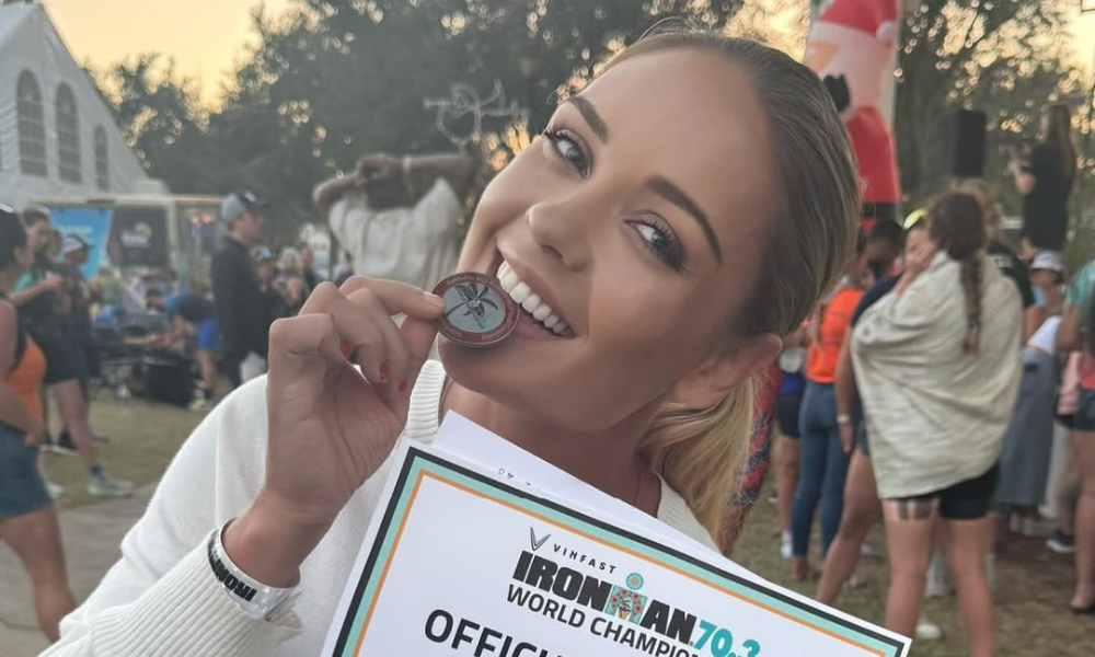 Mara Flávia Araújo, triatleta brasileira que morreu no sábado (18) o Ironman Texas