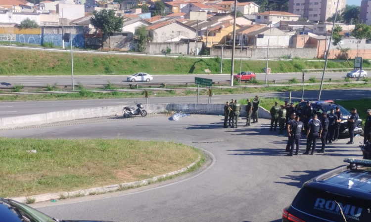Guarda municipal &eacute; morta durante assalto na Rodovia dos Imigrantes