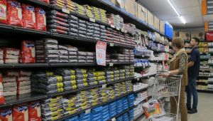 Prévia da inflação acelera para 0,89% em abril, puxada por alimentos e combustíveis