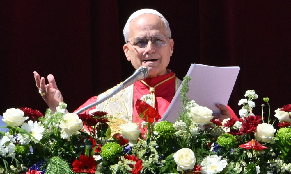 Papa pede paz no Oriente Médio em primeira bênção de Páscoa
