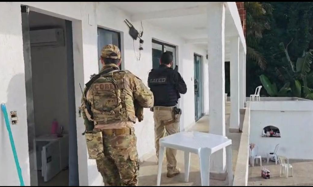 Operação no RJ prende operadora de facção criminosa da Bahia