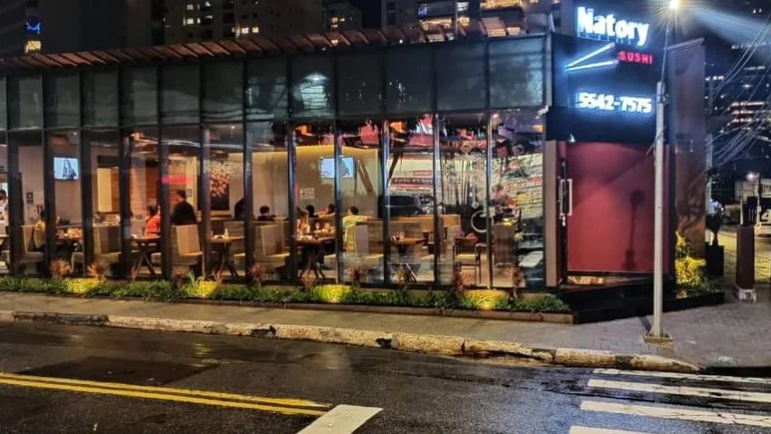 Fachada do restaurante Natory Sushi, que sofreu arrastão