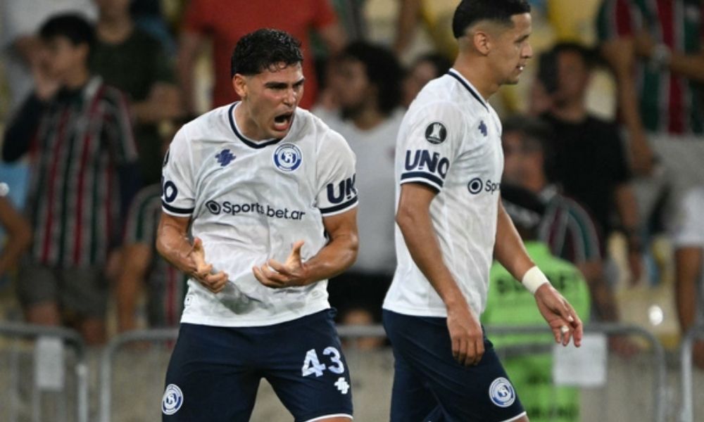 Fluminense sai na frente, mas leva virada do Independiente Rivadavia