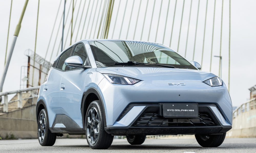 O BYD Dolphin Mini foi o líder de vendas no varejo brasileiro pelo segundo mês consecutivo, com mais de 6.077 unidades emplacadas em março