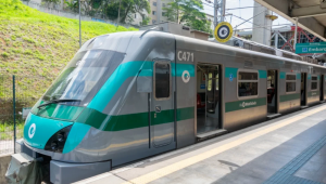Trem da Linha 9-Esmeralda descarrila próximo à Berrini e afeta circulação