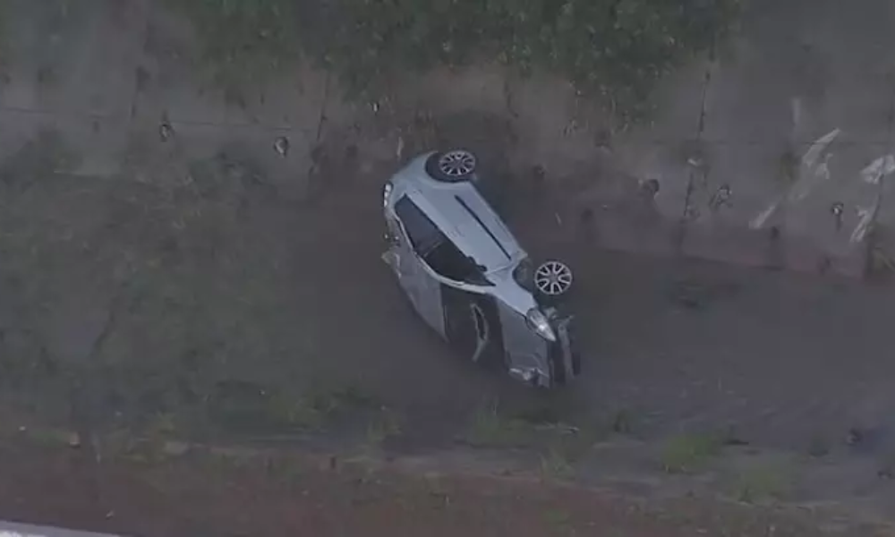 Acidente na Avenida Jacu-Pêssego na madrugada da Sexta-Feira Santa. Foto: Reprodução/TV Globo / Estadão