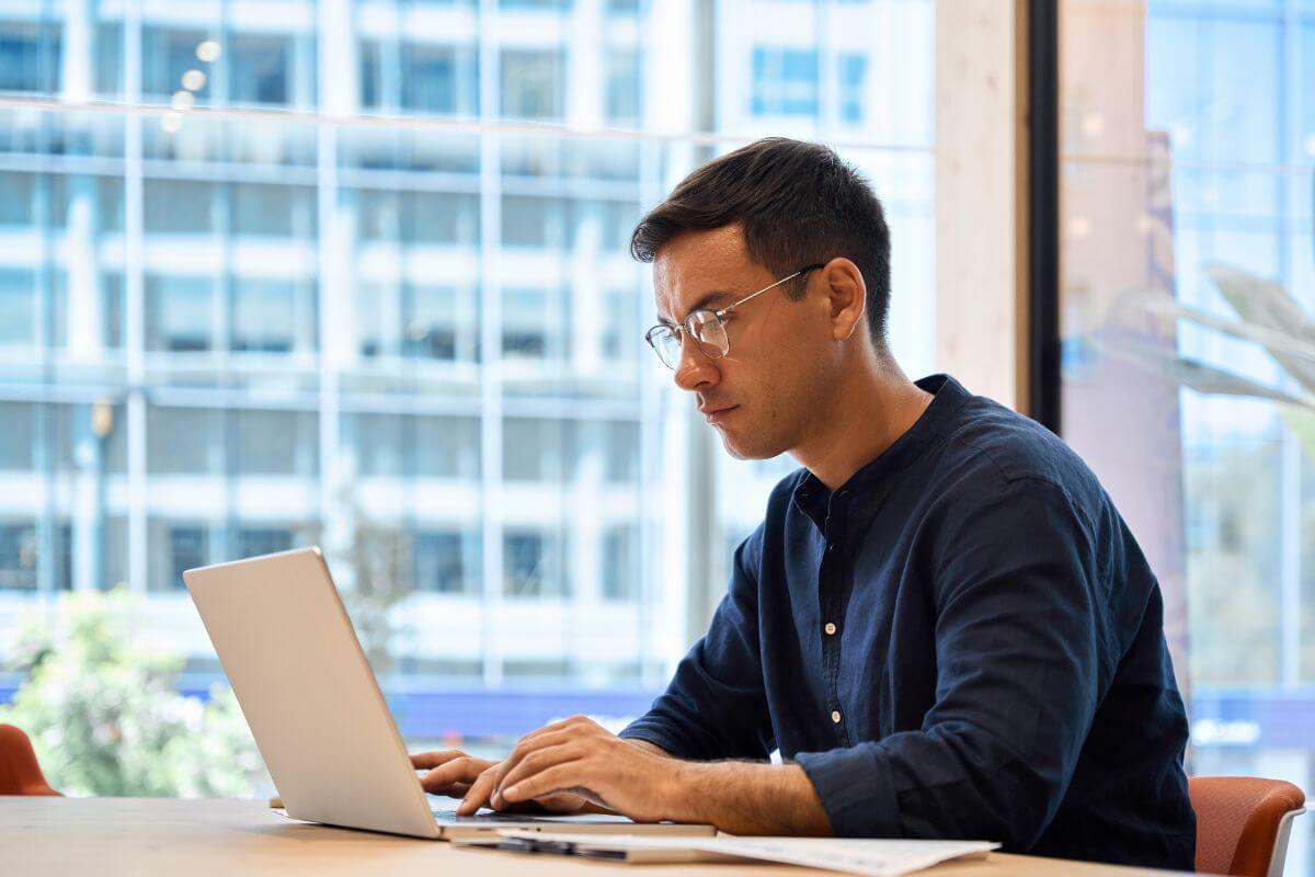 A inteligência artificial vem promovendo uma mudança estrutural no modo como as empresas inovam 