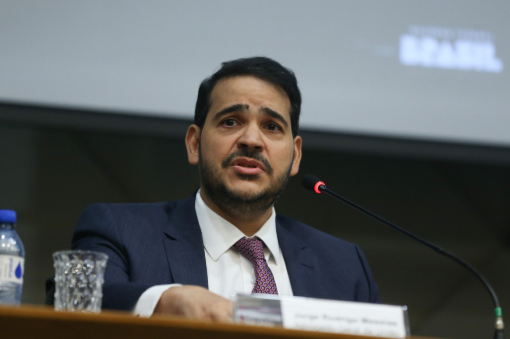 Sabatina de Jorge Messias para o STF retorna ao dia 29 de abril