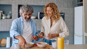 Longevidade: por que proteínas e cálcio se tornam ainda mais importantes após os 40 anos