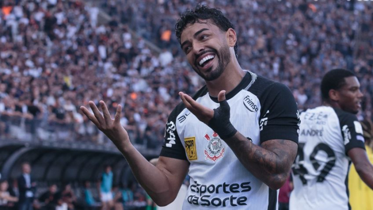Matheus Bidu, do Corinthians, comemora seu gol em jogo contra o Vasco
