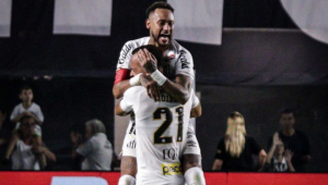Com brilho de Neymar, Santos vence o Remo e deixa o Z-4