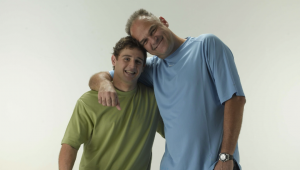 Filho de Oscar Schmidt revela que pai descobriu novo tumor em 2025