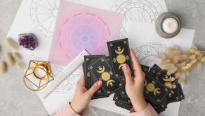 Tarot do dia: previsão para os 12 signos em 17/04/2026