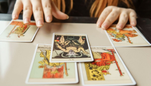Tarot do dia: previsão para os 12 signos em 19/04/2026