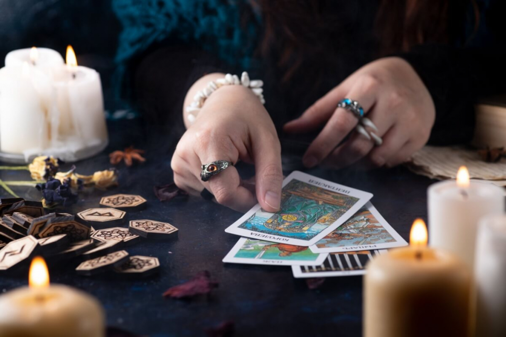 Tarot do dia: previsão para os 12 signos em 20/04/2026