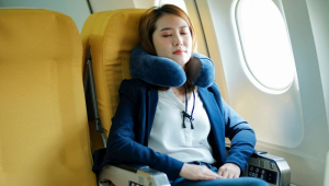 Vai viajar no feriado? Veja 7 dicas para proteger a coluna e evitar dores