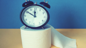 Veja quando acordar à noite para urinar é sinal de alerta