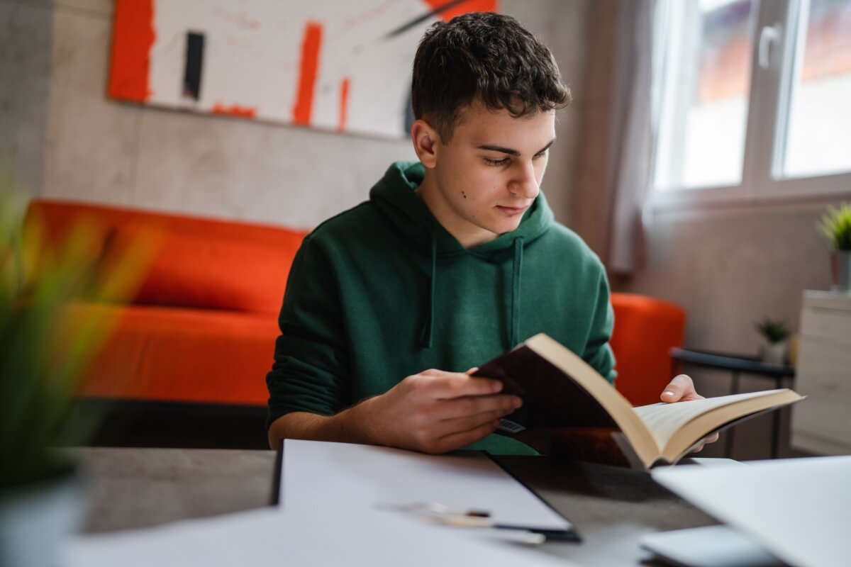 Organizar os estudos é o primeiro passo para alcançar bons resultados nos vestibulares 