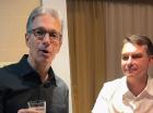 Zema e Flávio Bolsonaro em brincadeira nas redes sociais