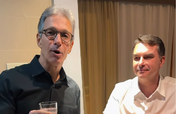 Zema e Flávio Bolsonaro em brincadeira nas redes sociais