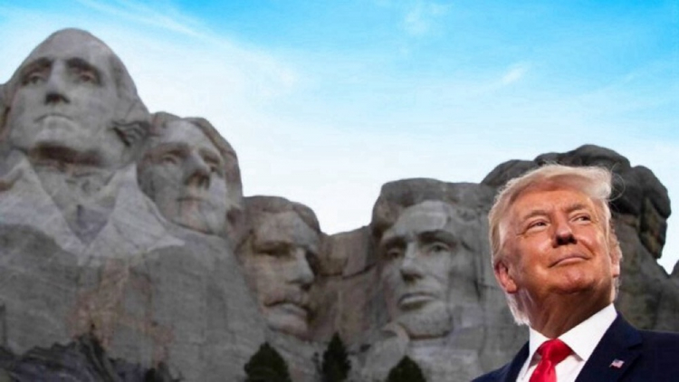 Monte Rushmore com Trump