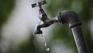 Égua cai em adutora e afeta abastecimento em 300 bairros de Belo Horizonte