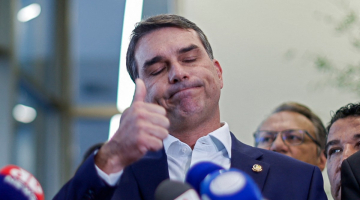 Senador e pr&eacute;-candidato &agrave; presid&ecirc;ncia da Rep&uacute;blica, Fl&aacute;vio Bolsonaro