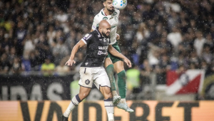 Palmeiras não aproveita expulsão e empata com Remo após atraso por chuva