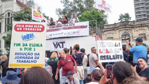 Manifestação em SP pede fim da escala 6×1 e ações contra o feminicídio