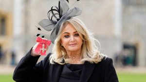 Bonnie Tyler é internada em Portugal e submetida a operação intestinal de urgência