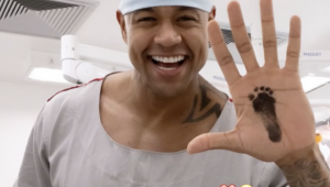 Leo Santana e Lore Improta anunciam nascimento de segundo filho, Levi