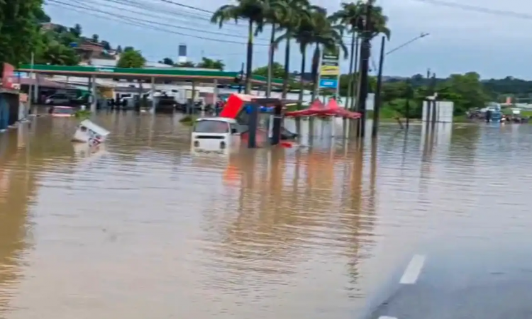 Fortes chuvas atingem Pernambuco