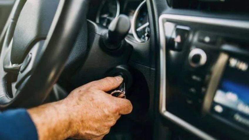 Dar partida no carro para deixar o motor 'esquentando' não é mais necessário