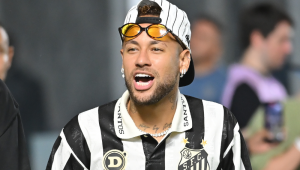 Neymar minimiza lesão na perna antes de se apresentar à Seleção: ‘Está inteira’
