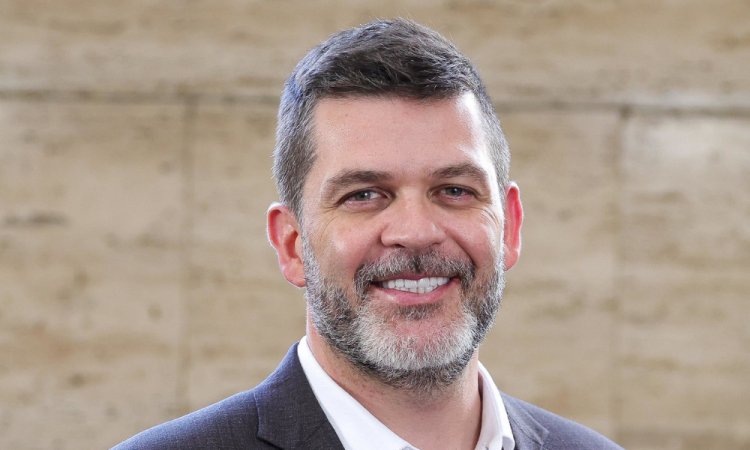 Novo chefe da assessoria de imprensa da pré-campanha de Flávio Bolsonaro (PL), Fábio Portela