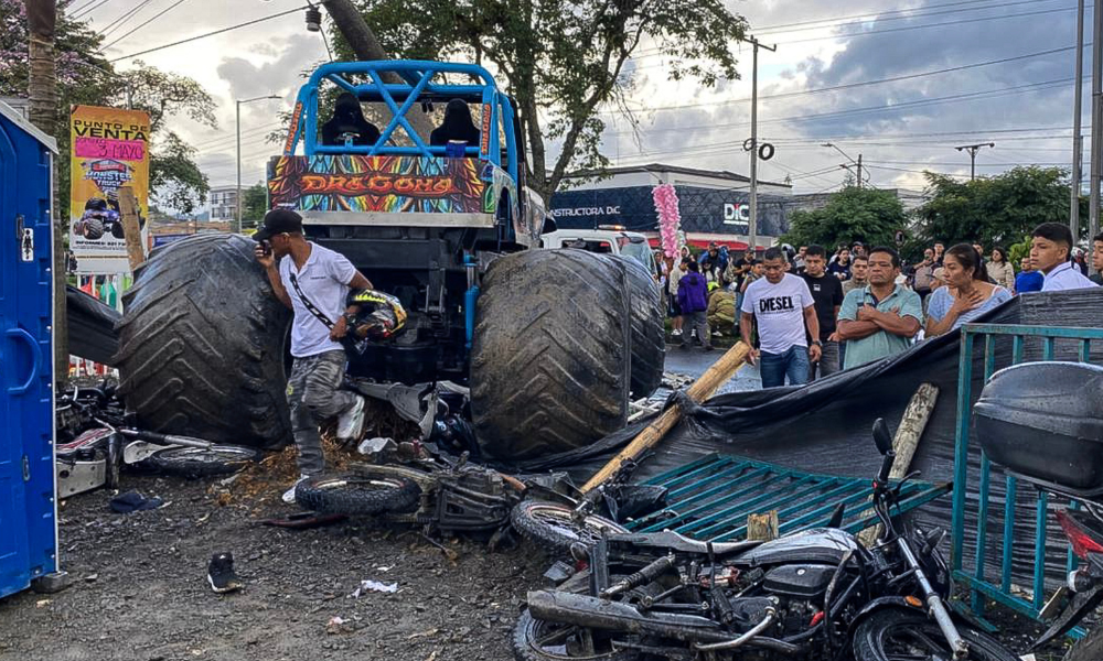 Veículo conhecido como 'Monster truck' após acidente durante um show em Popayán, província de Cauca, na Colômbia