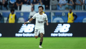 Corinthians domina o Grêmio e vai para a pausa da Copa na parte de cima da tabela