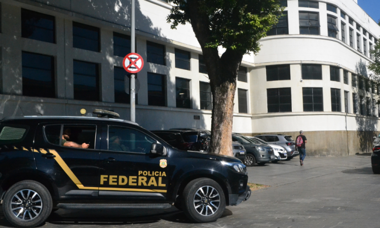 Viatura da Polícia Federal