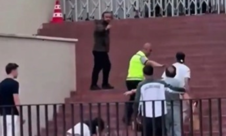 Jogador Lucas Torreira é agredido por homem que se diz obcecado por sua mulher