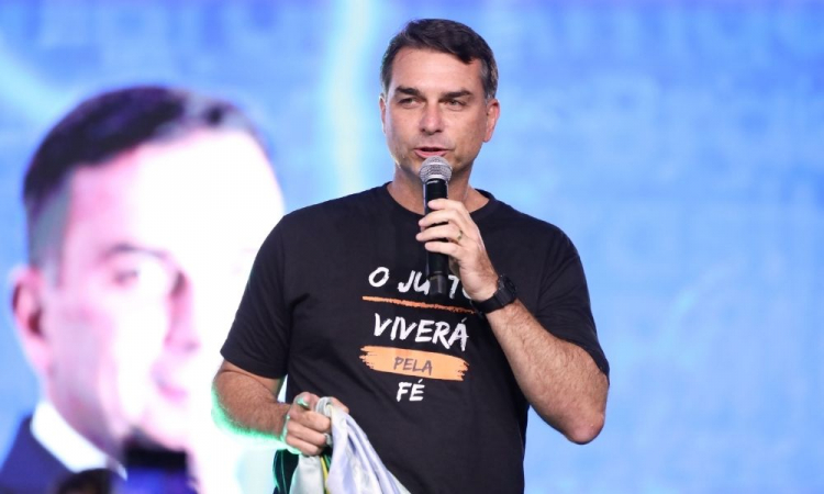 Flávio Bolsonaro (2)