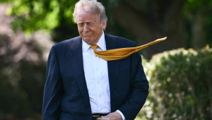 Trump chega à China para reunião com Xi Jinping em meio a tensões sobre Irã e Taiwan