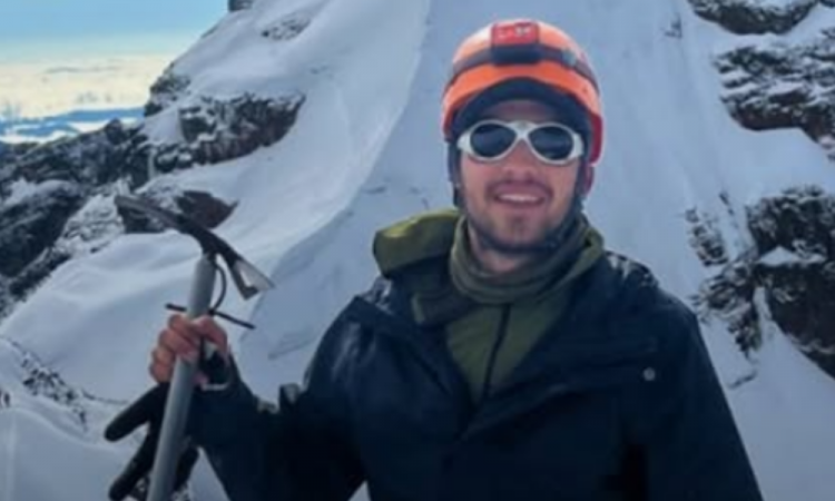 O montanhista brasileiro Gustavo Cordoni alcançou nesta terça-feira (20) o cume do Monte Everest, após mais de um mês de escalada na região do Himalaia.