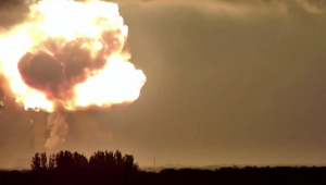 Foguete da Blue Origin explode na plataforma de lançamento durante teste