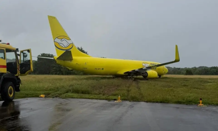Avião da Gol a serviço do Mercado Livre sai de pista em Salvador (Reprodução/Redes Sociais)