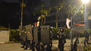 PM desocupa Reitoria da USP; quatro estudantes feridos foram hospitalizados