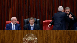 Lula, Flávio e Moraes: veja quem marcou presença na posse de Nunes Marques 