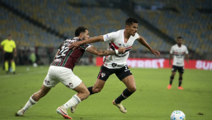 São Paulo perde para o Fluminense e estaciona no quarto lugar do Brasileirão