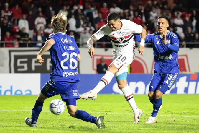 Luciano, do São Paulo em partida contra Millonarios
