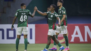 Palmeiras goleia Junior Barranquilla, garante 2º lugar e avança às oitavas da Libertadores